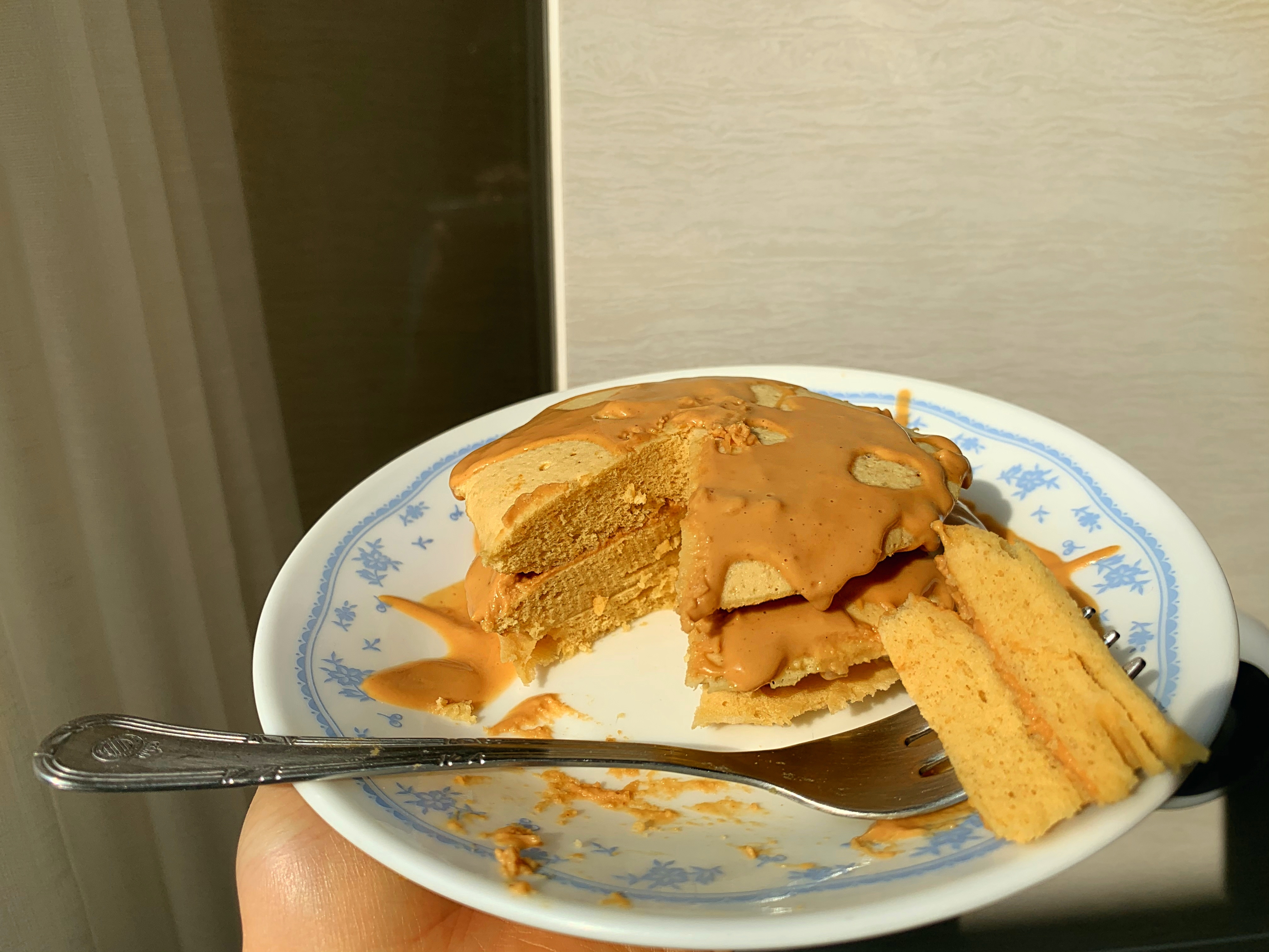 fluffy and thick pancakes that are low calorie and high protein pancakes made using pea protein isolate, topped with PB2